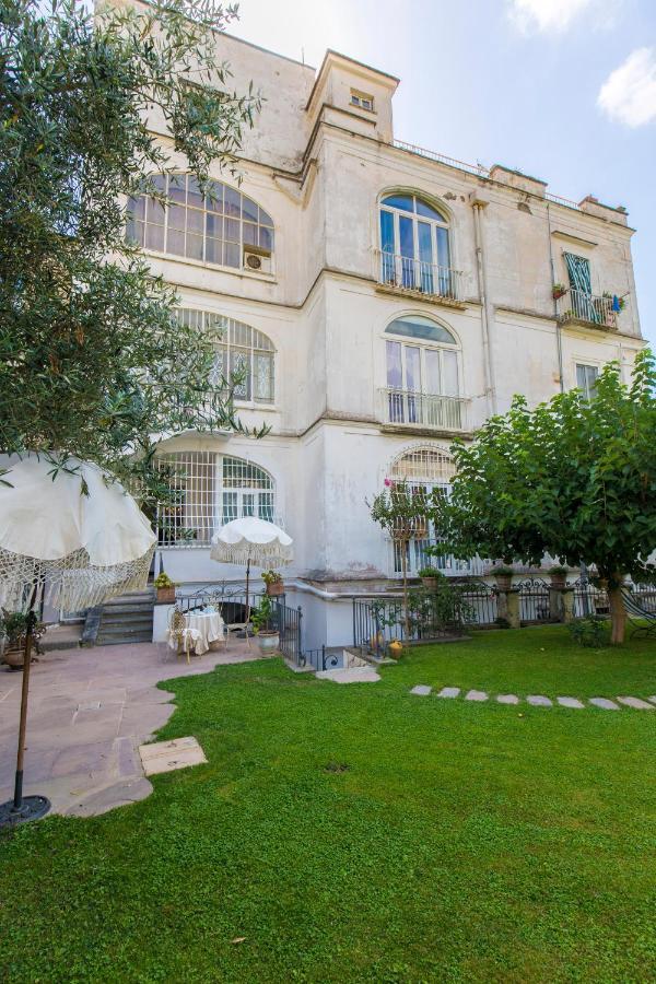 Palazzo Cacace Relais Meta Exterior foto